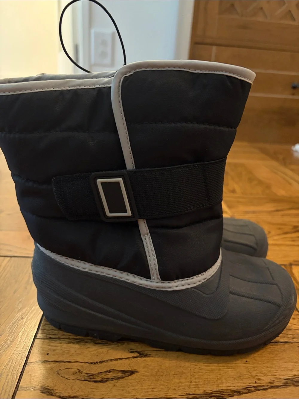 Cat & Jack Kids Black & Gray Waterproof Snow Boots Size 12 NWT